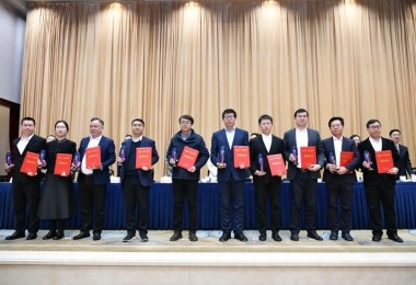 華時(shí)捷科技易亞男 榮獲湖南省“卓越工程師”稱號(hào)